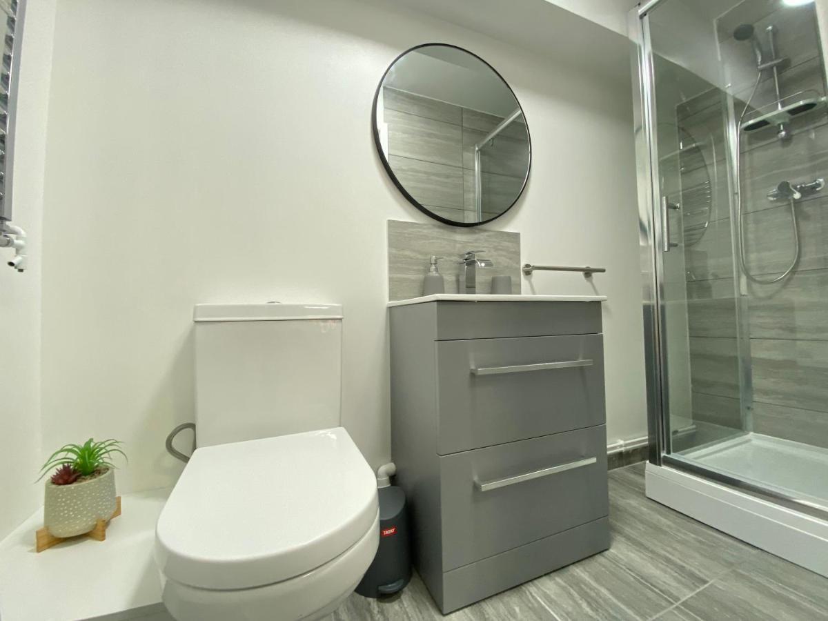 Hotel Cristina Modern Horley Esterno foto