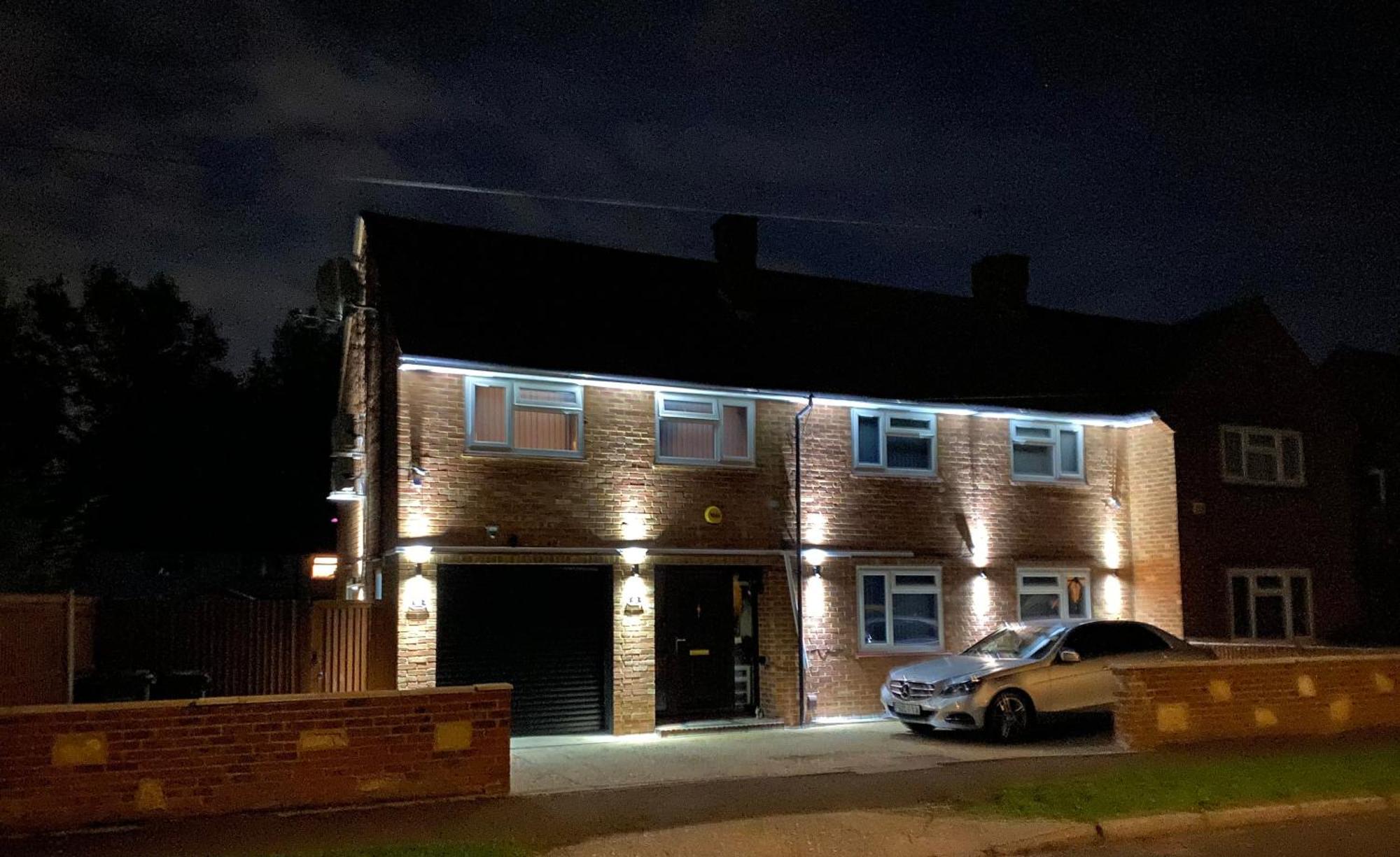 Hotel Cristina Modern Horley Esterno foto